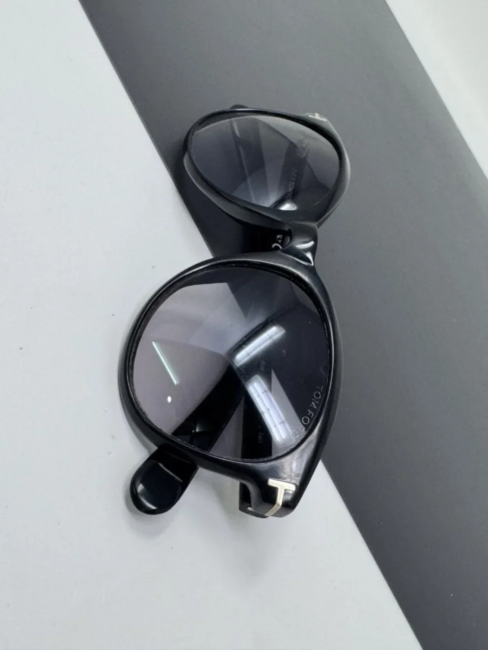 Tom Ford Riley TF 298 / FT0298 51mm Black Sunglasses Scratches On Lenses